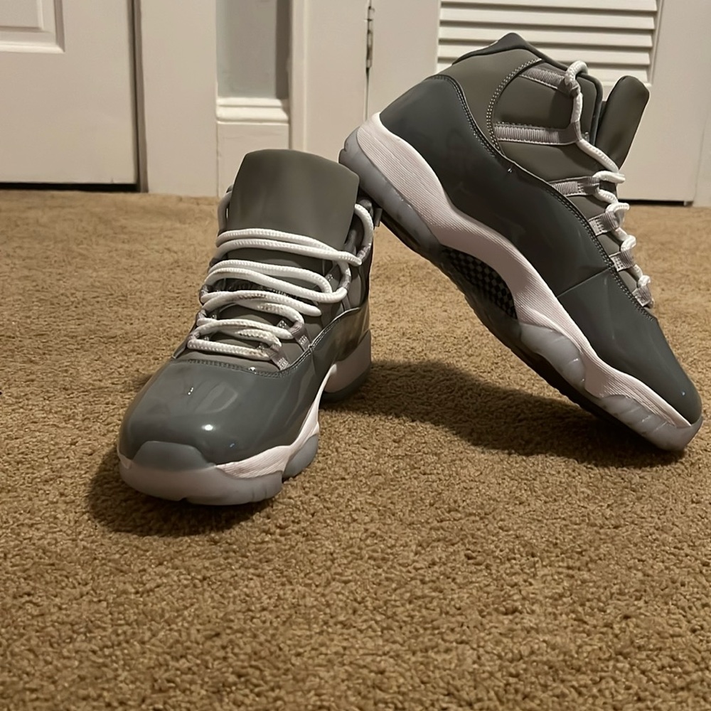 Jordan 12 Cool Grey